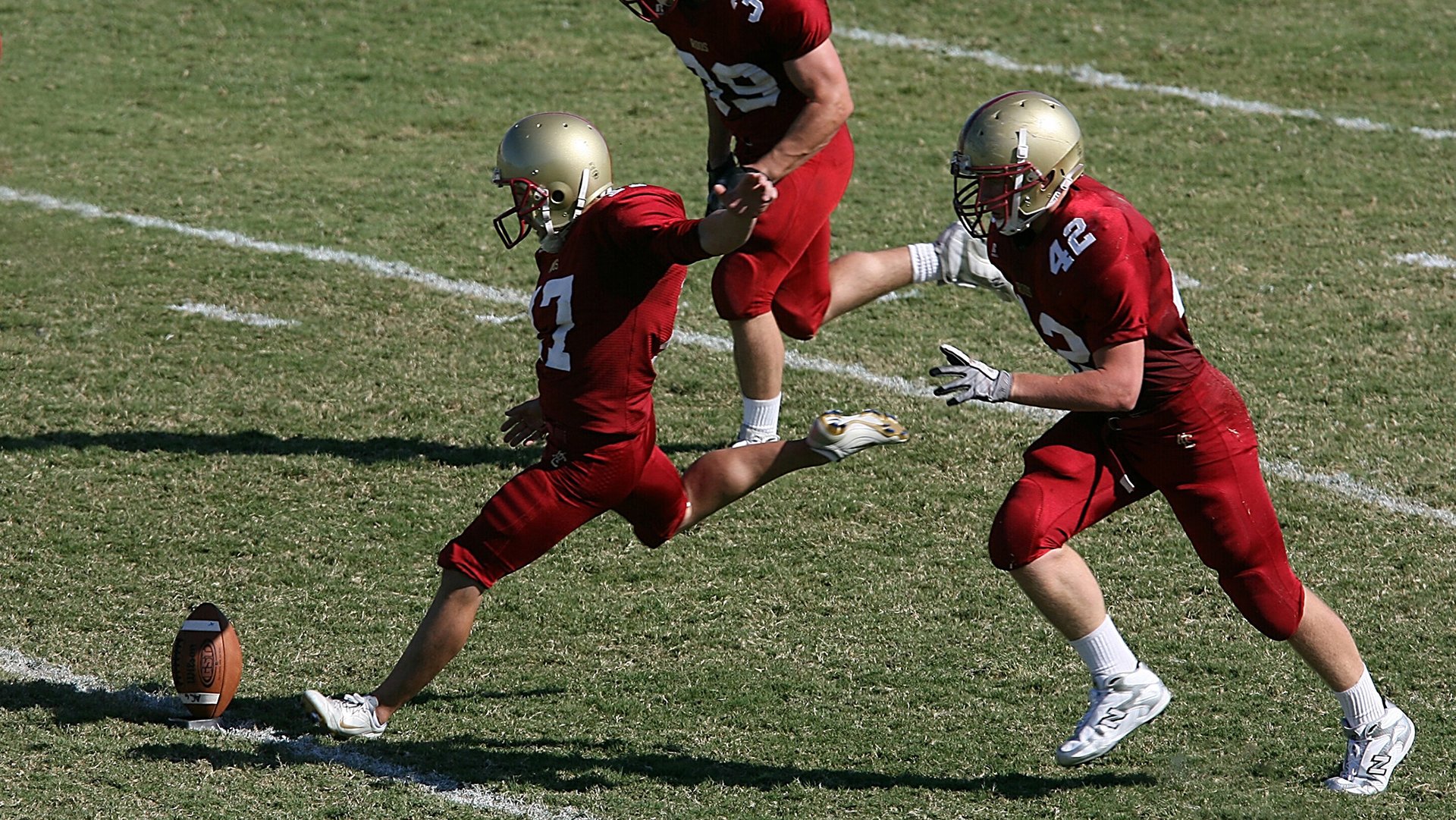 开云体育中国官网-法甲积分争夺：巴黎冲击联赛冠军，竞争激烈，法甲巴黎首发名单